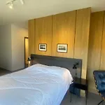 Hostyn - Star 213 - Apartamento Novo , Bem Decorado , Com Linda Vista E Muito Proximo Ao Capivari